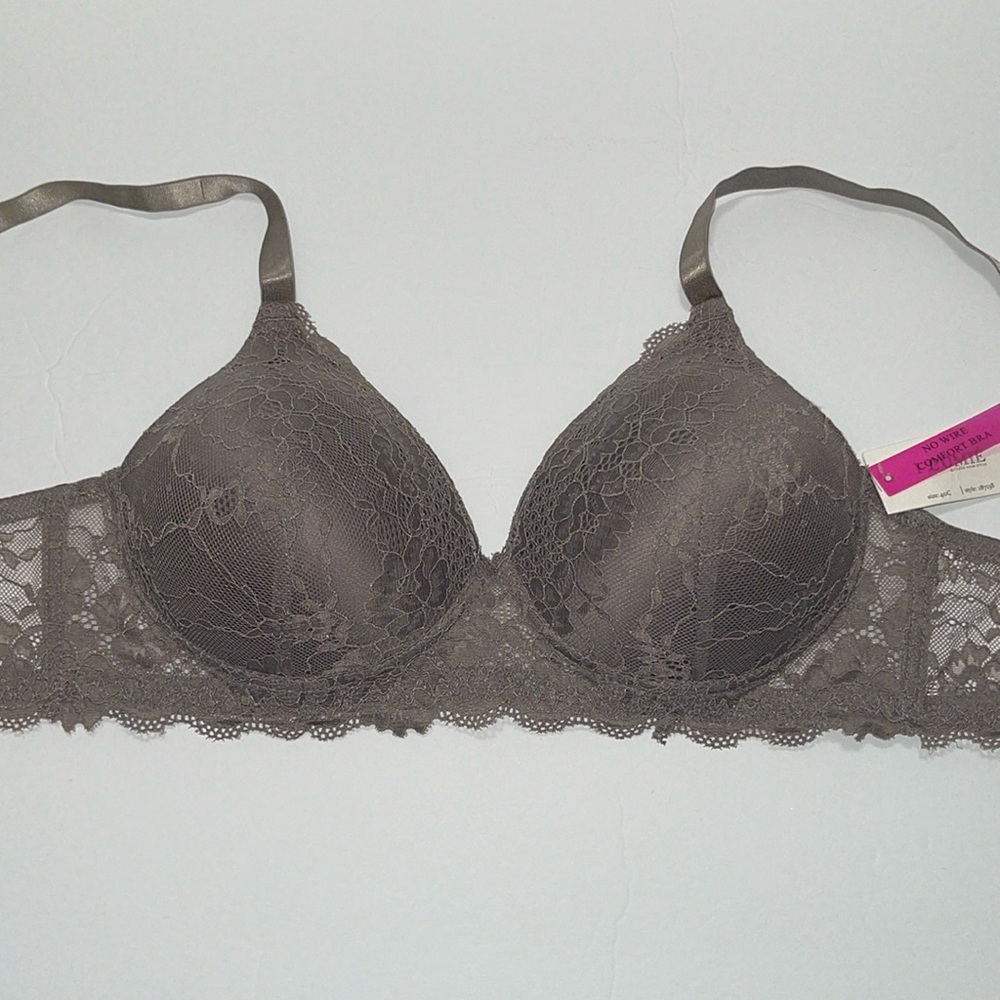 Wire free Comfort Fit Light Padded Soft Cup Bra Wireless Lace 3 Hooks. Sz 40C